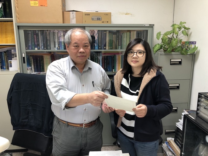 恭賀 周祥蕙同學、羅賀同學 榮獲109年度周昌弘院士獎學金圖片